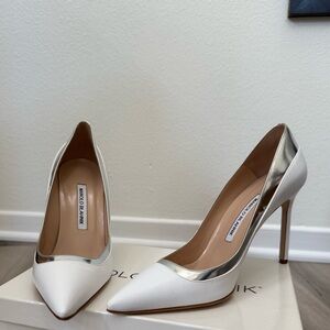Manolo Blahnik White and Silver Leather Pointed-Toe Pumps. *Never Worn*